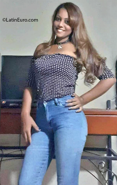 Date this attractive Venezuela girl Yoleidia from Maturin VE3083