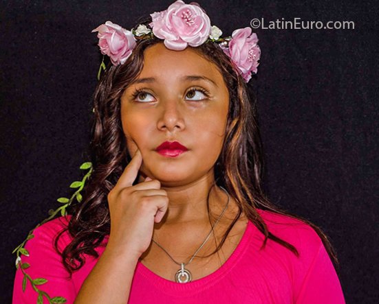 Date this tall Mexico girl Jade from Cancun MX1810