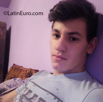 Date this funny Panama man Ranel from Panama City PA1191