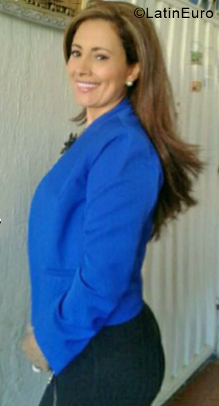 Date this foxy Colombia girl Alice from Bucaramanga CO27101