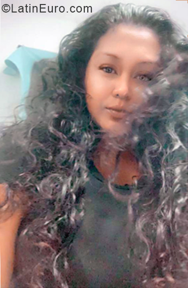 Date this cute Colombia girl Kelly from Barranquilla CO27122