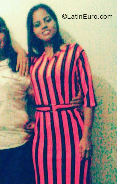 Date this sultry Venezuela girl Maris from Maturin VE3135