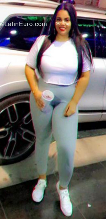 Date this sensual Dominican Republic girl Michelle espina from Santiago DO37966