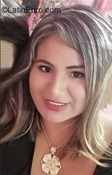 Date this cute Peru girl Milagros from Lima PE1548