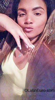 Date this foxy Venezuela girl Danyerli from Caracas VE3149