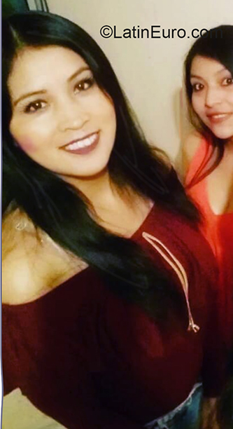 Date this voluptuous Ecuador girl Claudia from Guaranda EC524