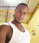 passionate Dominican Republic man Victor from Santo Domingo DO38059