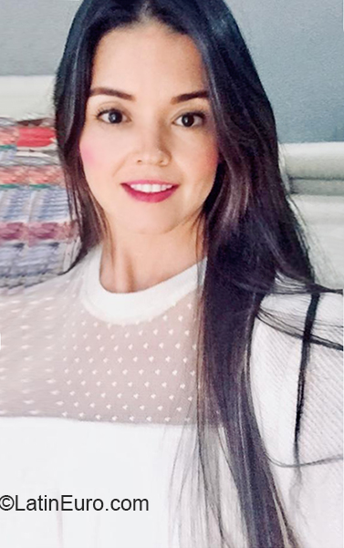 Date this fun Colombia girl Erica from Medellin CO27298