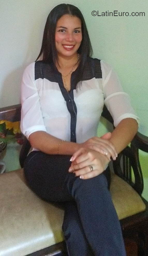 Date this exotic Venezuela girl Maryuri from Acarigua VE3204