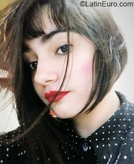 Date this nice looking Brazil girl Maria Clara from Sao Paulo BR11150