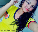luscious Colombia girl Linet from Bogota CO27587
