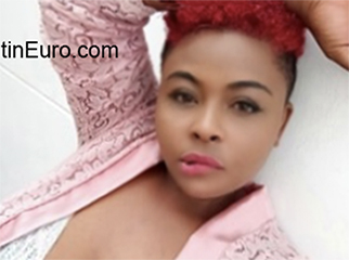 Date this nice looking Colombia girl Michel from Medellin CO27602