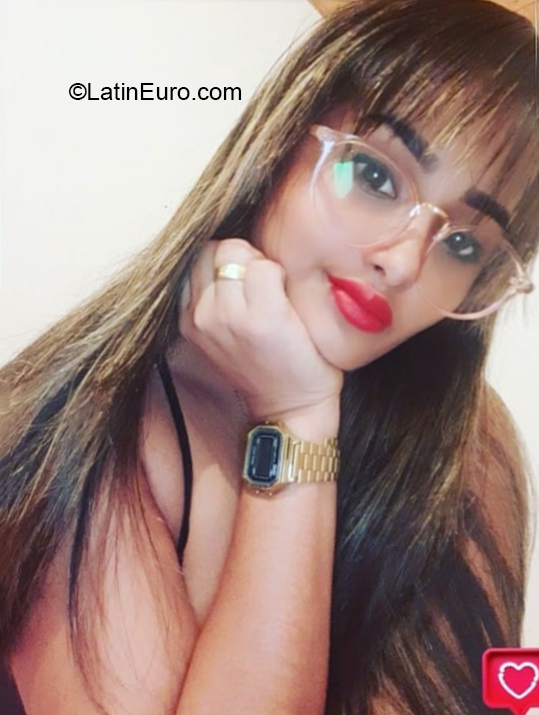 Date this lovely Colombia girl Aura from Caucasia CO27711