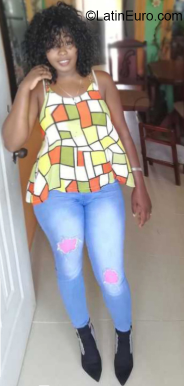 Date this beautiful Dominican Republic girl Yuleisy from San Pedro De Macoris DO38371