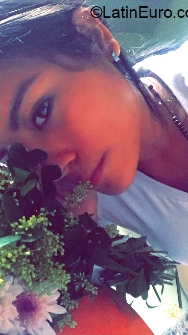 Date this athletic Colombia girl Angie from Cali CO27759