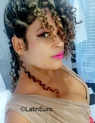 Date this beautiful Dominican Republic girl Rosanna from Santo Domingo DO38412