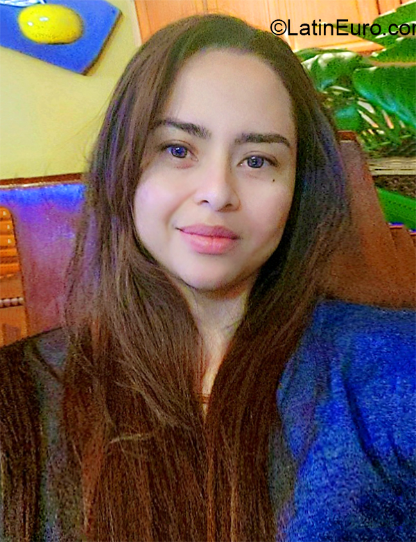 Date this fun Colombia girl Rubi from Pasto CO27894