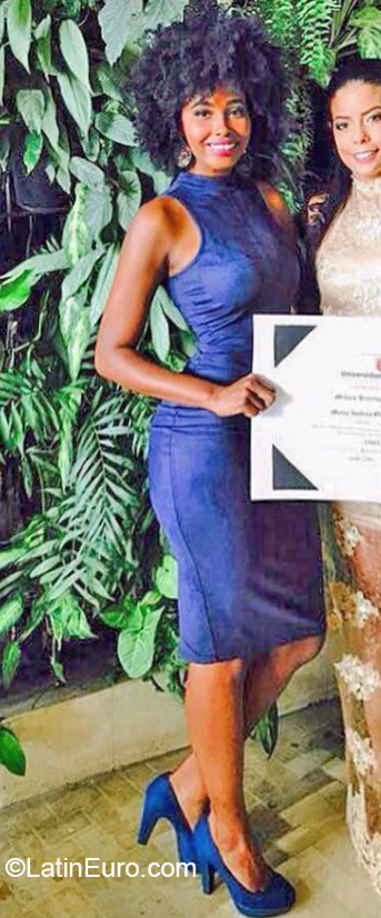 Date this tall Colombia girl Angelica from Cali CO27949