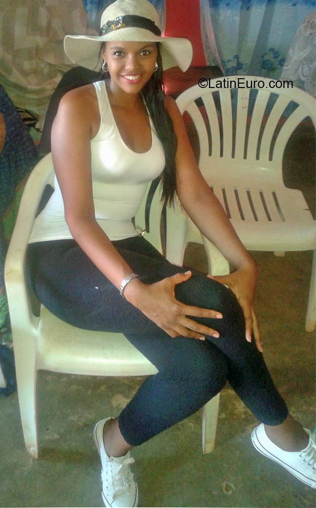 Date this beautiful Venezuela girl Gradivis from Caracas VE3343