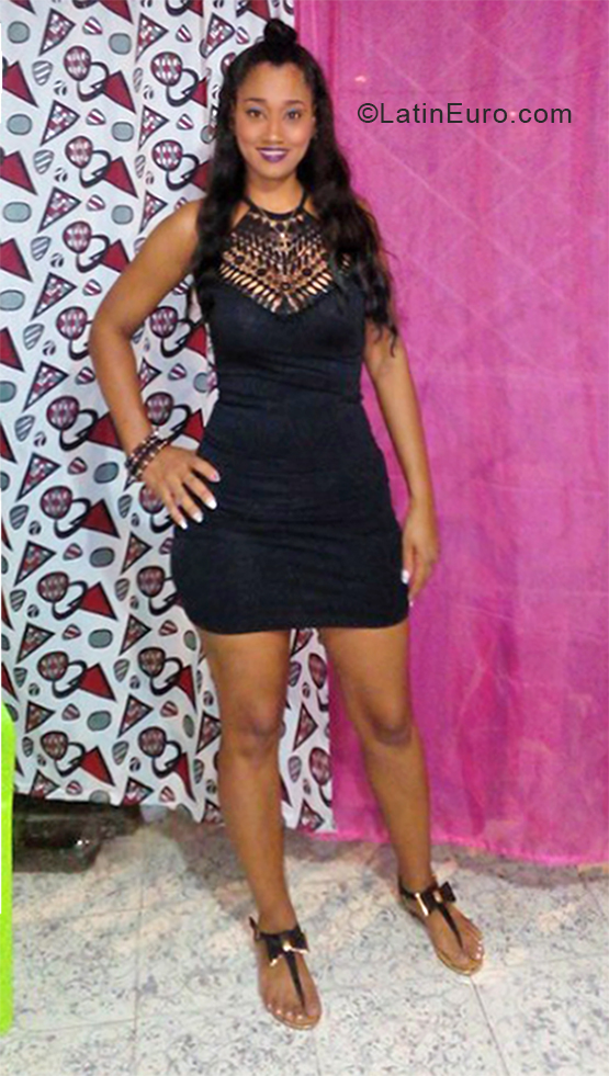 Date this good-looking Colombia girl Lady yohanna from Cali CO28084