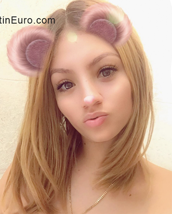 Date this good-looking Dominican Republic girl Jatnia from Santo Domingo DO38508