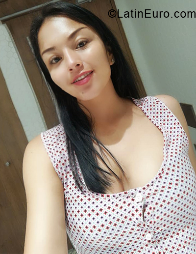 Date this happy Colombia girl Kathy from Bogota CO28103