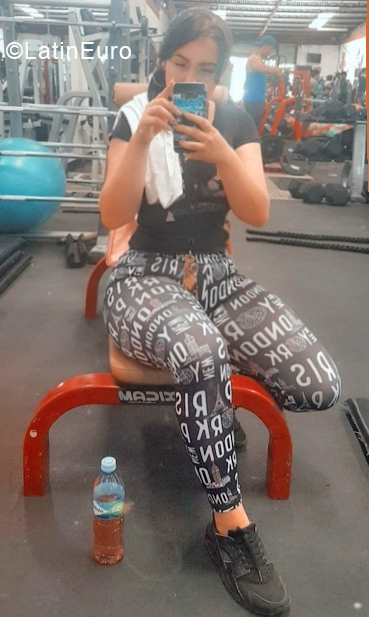 Date this hot Nicaragua girl Isamar from Nicaragua NI249