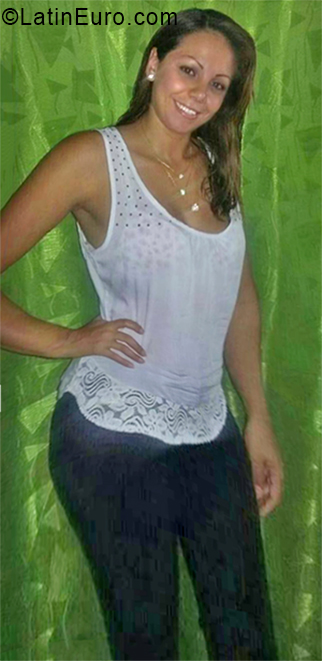 Date this delightful Colombia girl Deira from Ibaque CO28226