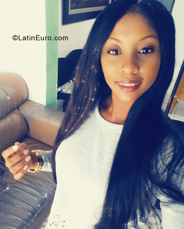 Date this cute Dominican Republic girl Julia from San Cristobal DO38566