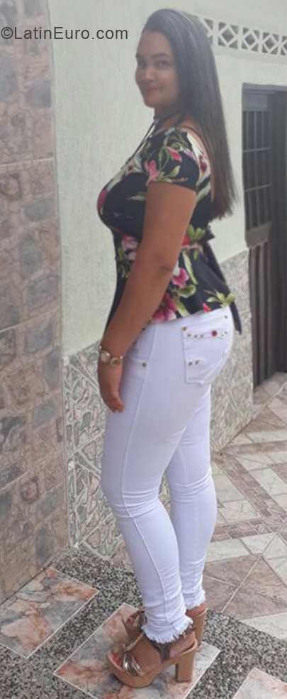 Date this passionate Colombia girl Flor from Cartago CO28259