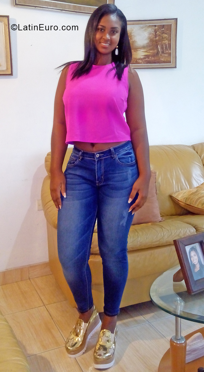 Date this georgeous Venezuela girl Narym from Valencia VE3392