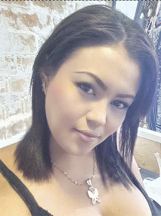 Date this pretty Ecuador girl Lorenis from Quito EC577