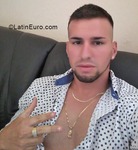 nice looking Dominican Republic man Angel from Lautaro CL192