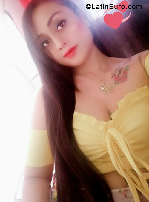 Date this funny Colombia girl Claudia from Pereira CO28472