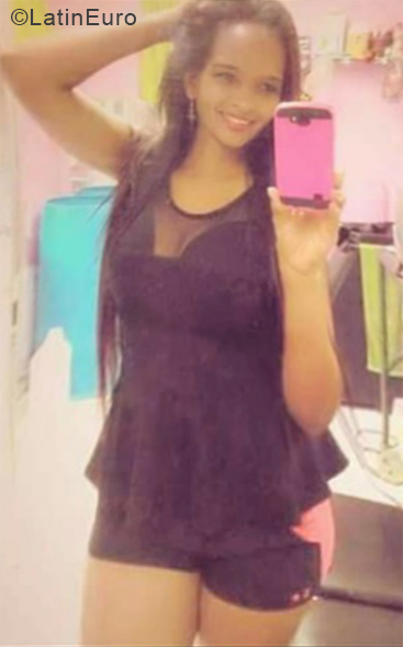 Date this voluptuous United States girl Lis from Miami US21604