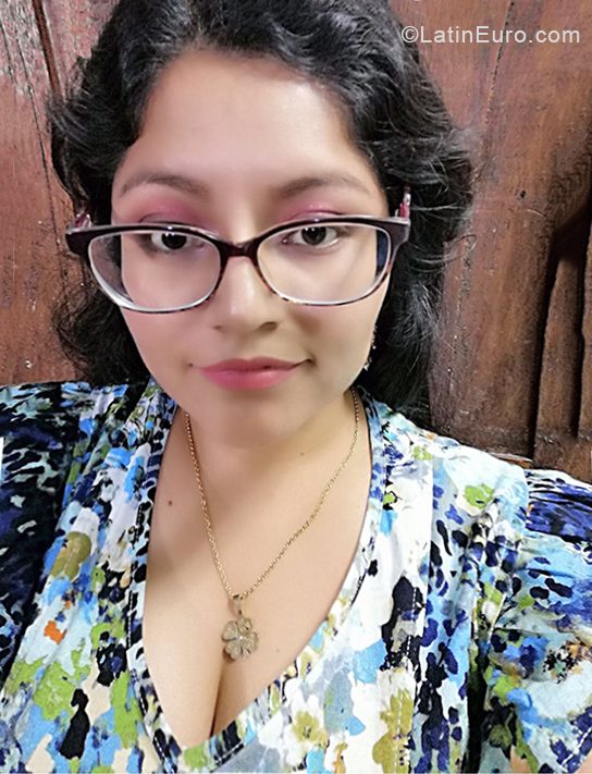 Date this passionate Peru girl Karen from Lima PE1663