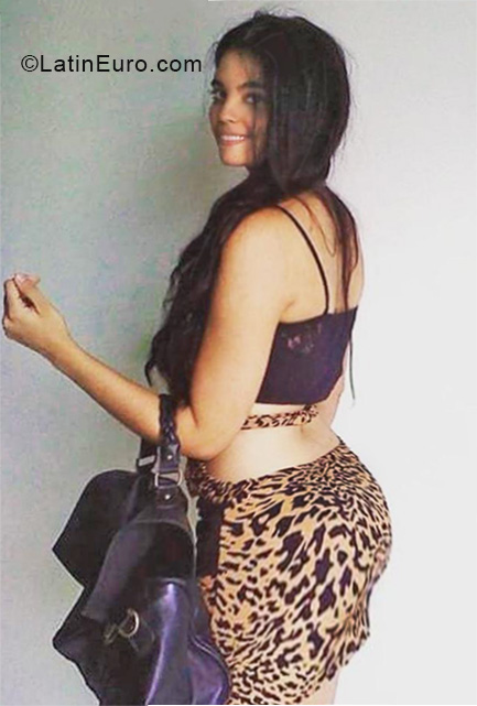 Date this cute Colombia girl Maria from Neiva CO28553