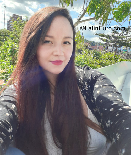 Date this exotic Cocos (Keeling) Islands girl Noeal from usa CO28652