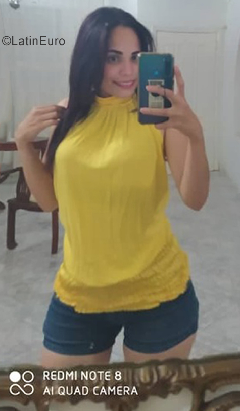 Date this passionate Venezuela girl Yamelys from Cantaura VE3509