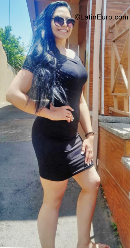 Date this hard body Brazil girl ............ from .............. BR11255