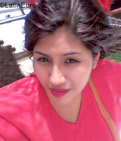 Date this sensual Peru girl Sheline from Lima PE1704