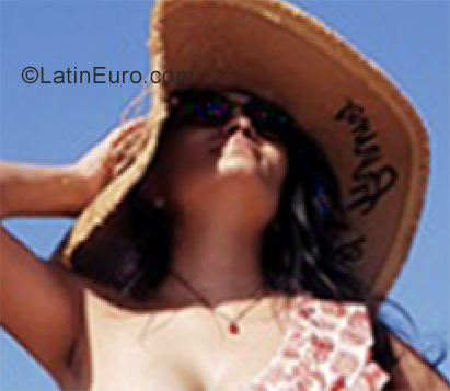 Date this happy Colombia girl Marcela from Monteria CO28836
