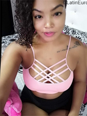 Date this hard body Colombia girl Fanny from Cali CO29126