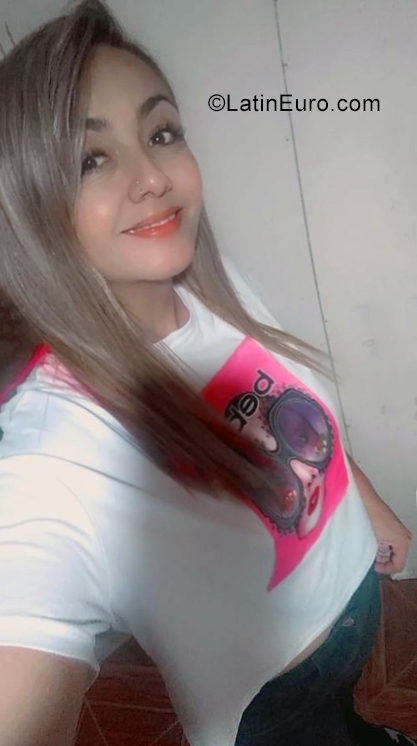 Date this athletic Colombia girl Paula from Manizales CO29174