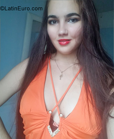 Date this funny Cuba girl Lady Pinar from Pinar Del Rio CU750