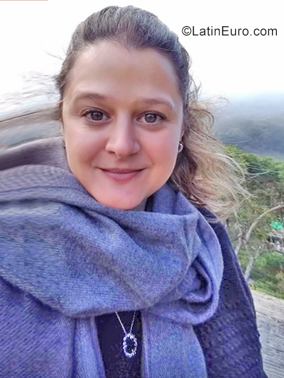 Date this athletic Brazil girl Ana from Curitiba BR11311