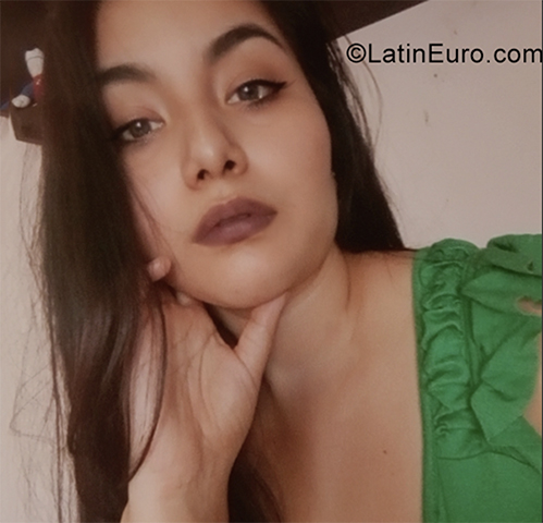 Date this stunning Argentina girl Diana from Buenos Aires AR649