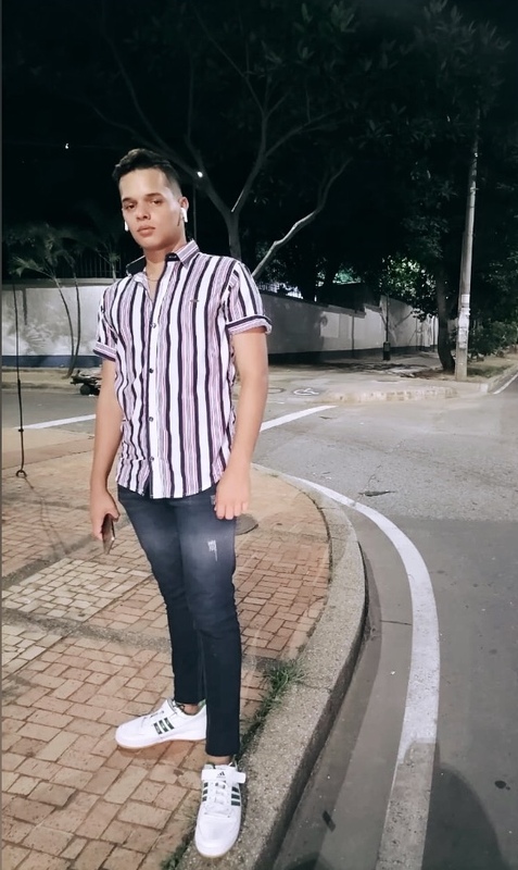 Date this happy Colombia man Yulio Garcia from Bucaramanga CO29345