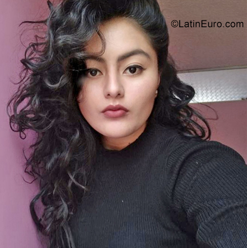 Date this georgeous Ecuador girl Elizabeth from Quito EC726