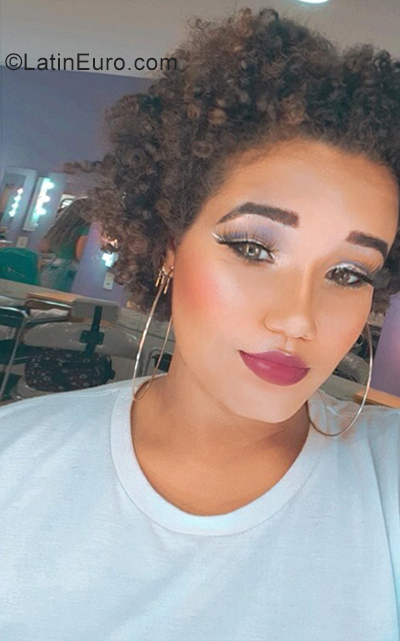 Date this pretty Brazil girl Brenda from Rio de Janeiro BR11328